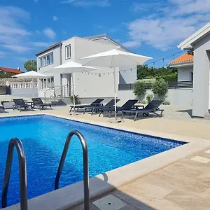 House Vallis Aurea Apartment Povile